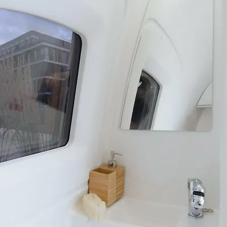 Ecocapsule Luxury tent